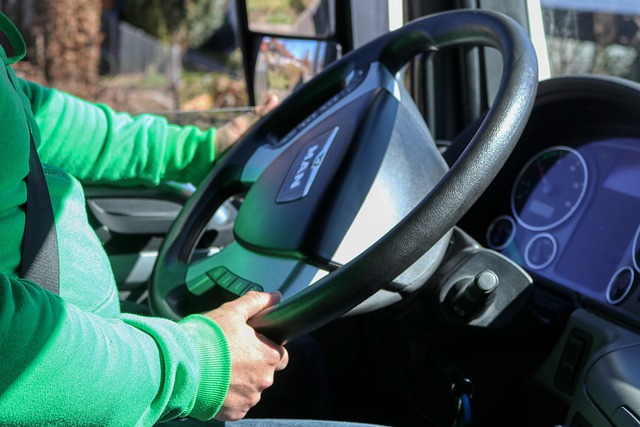 You are currently viewing The Essential Truck Driver Safety Tips